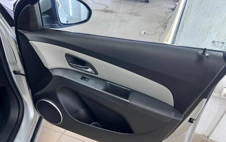 Chevrolet Cruze II, 2011 год, 898 000 рублей, 29 фотография