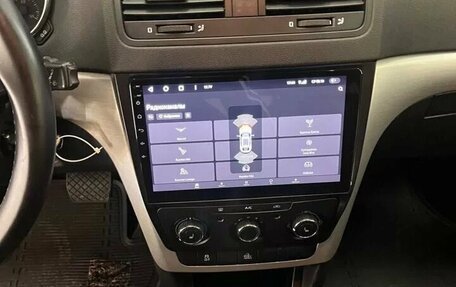 Skoda Yeti I рестайлинг, 2014 год, 1 159 000 рублей, 23 фотография