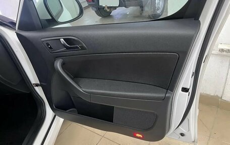 Skoda Yeti I рестайлинг, 2014 год, 1 159 000 рублей, 38 фотография