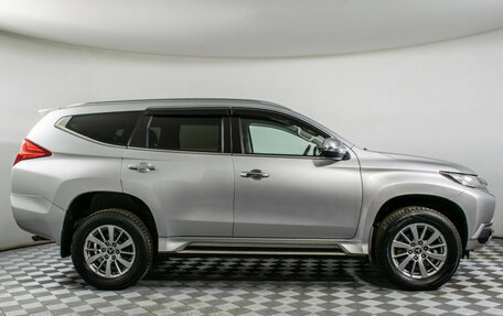 Mitsubishi Pajero Sport III рестайлинг, 2017 год, 2 985 000 рублей, 4 фотография