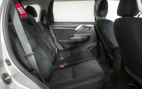 Mitsubishi Pajero Sport III рестайлинг, 2017 год, 2 985 000 рублей, 10 фотография