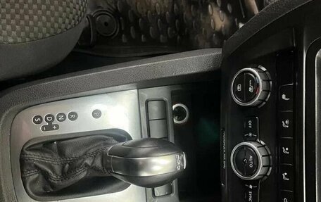 Volkswagen Jetta VI, 2013 год, 1 130 000 рублей, 24 фотография