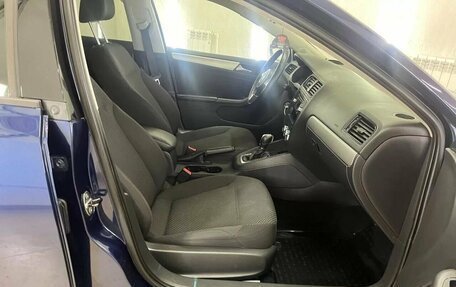 Volkswagen Jetta VI, 2013 год, 1 130 000 рублей, 38 фотография