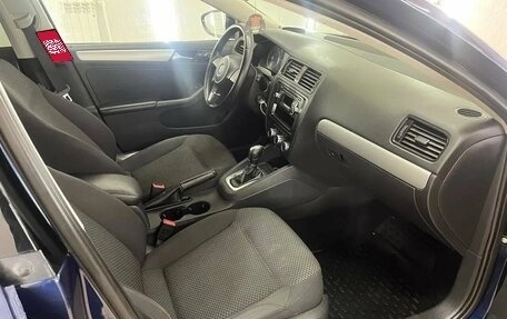 Volkswagen Jetta VI, 2013 год, 1 130 000 рублей, 36 фотография