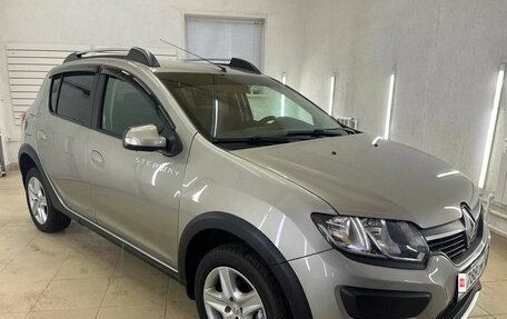 Renault Sandero II рестайлинг, 2015 год, 889 000 рублей, 4 фотография