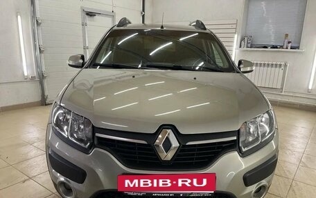 Renault Sandero II рестайлинг, 2015 год, 889 000 рублей, 2 фотография