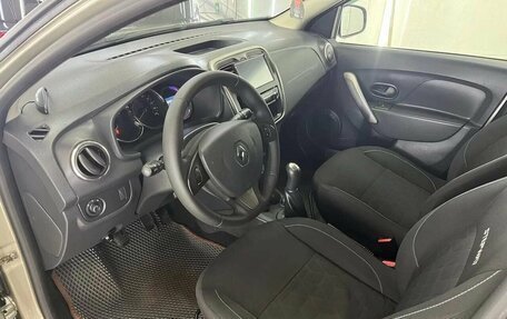 Renault Sandero II рестайлинг, 2015 год, 889 000 рублей, 19 фотография