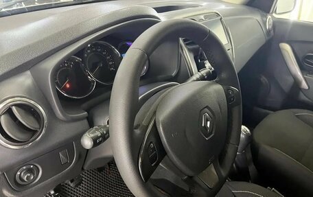 Renault Sandero II рестайлинг, 2015 год, 889 000 рублей, 21 фотография