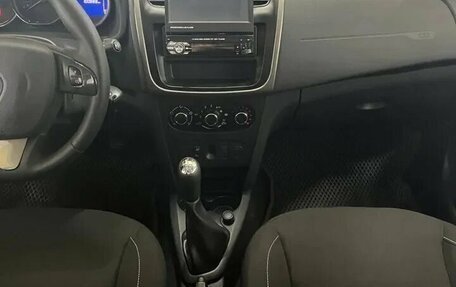 Renault Sandero II рестайлинг, 2015 год, 889 000 рублей, 29 фотография