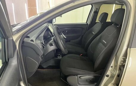 Renault Sandero II рестайлинг, 2015 год, 889 000 рублей, 25 фотография