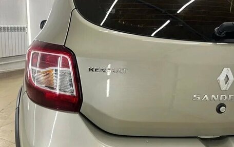 Renault Sandero II рестайлинг, 2015 год, 889 000 рублей, 33 фотография