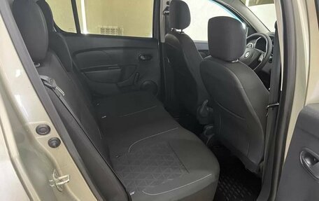 Renault Sandero II рестайлинг, 2015 год, 889 000 рублей, 39 фотография