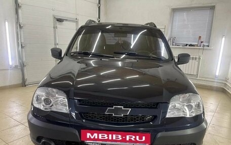 Chevrolet Niva I рестайлинг, 2012 год, 595 000 рублей, 2 фотография