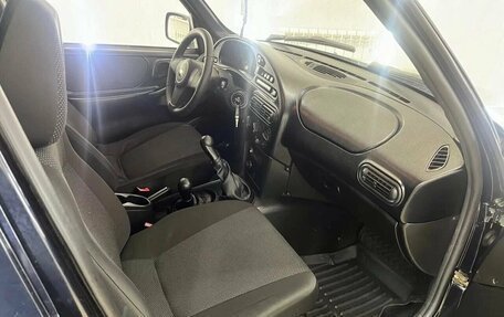 Chevrolet Niva I рестайлинг, 2012 год, 595 000 рублей, 24 фотография