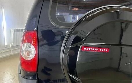 Chevrolet Niva I рестайлинг, 2012 год, 595 000 рублей, 21 фотография