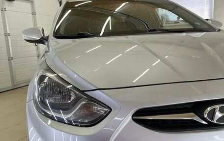 Hyundai Solaris II рестайлинг, 2011 год, 889 000 рублей, 15 фотография