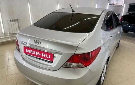 Hyundai Solaris II рестайлинг, 2011 год, 889 000 рублей, 9 фотография