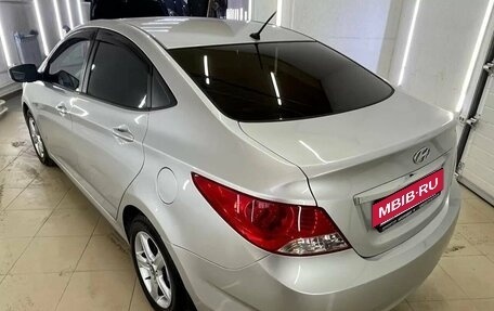 Hyundai Solaris II рестайлинг, 2011 год, 889 000 рублей, 5 фотография