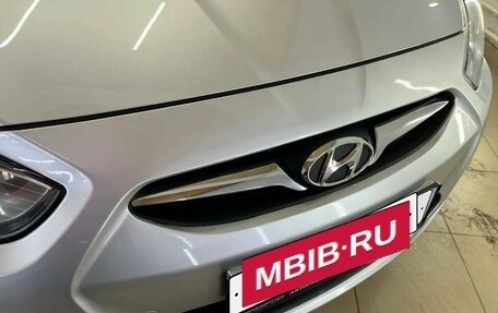 Hyundai Solaris II рестайлинг, 2011 год, 889 000 рублей, 14 фотография