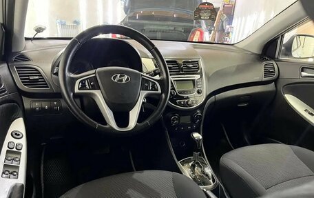 Hyundai Solaris II рестайлинг, 2011 год, 889 000 рублей, 25 фотография