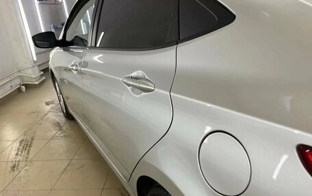 Hyundai Solaris II рестайлинг, 2011 год, 889 000 рублей, 28 фотография