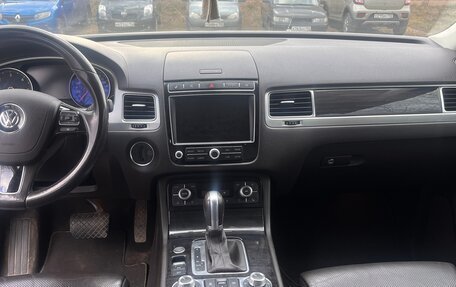 Volkswagen Touareg III, 2016 год, 3 100 000 рублей, 18 фотография