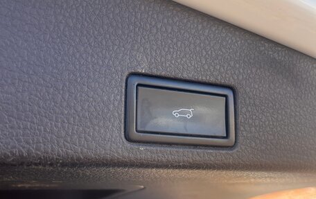 Volkswagen Touareg III, 2016 год, 3 100 000 рублей, 28 фотография