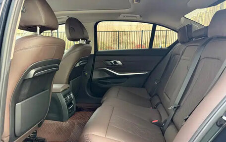 BMW 3 серия, 2021 год, 2 749 000 рублей, 10 фотография