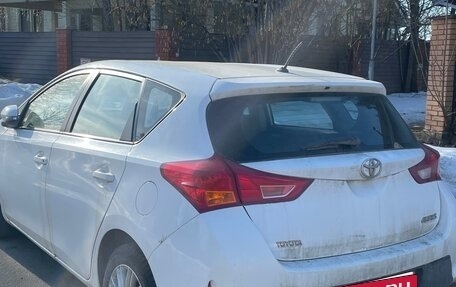 Toyota Auris II, 2013 год, 1 190 000 рублей, 3 фотография