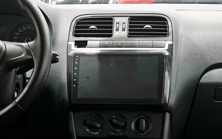 Volkswagen Polo VI (EU Market), 2015 год, 699 000 рублей, 18 фотография