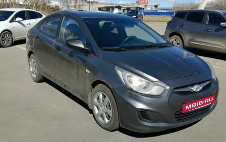 Hyundai Solaris II рестайлинг, 2013 год, 726 000 рублей, 3 фотография