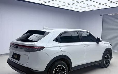 Honda Vezel, 2023 год, 2 467 000 рублей, 4 фотография