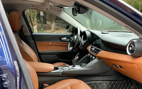 Alfa Romeo Giulia II, 2022 год, 4 595 999 рублей, 13 фотография