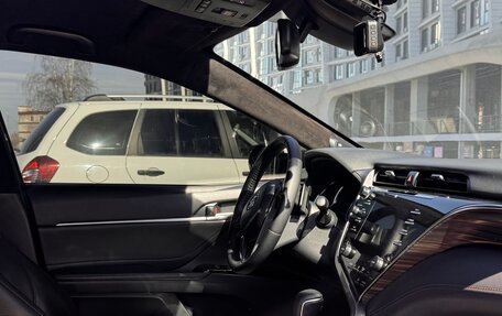 Toyota Camry, 2019 год, 2 600 000 рублей, 7 фотография