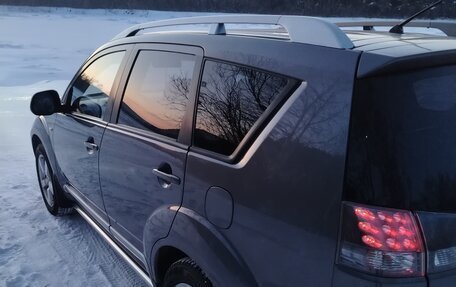 Mitsubishi Outlander III рестайлинг 3, 2008 год, 1 200 000 рублей, 7 фотография