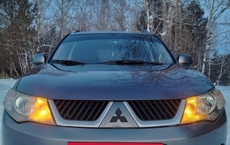 Mitsubishi Outlander III рестайлинг 3, 2008 год, 1 200 000 рублей, 5 фотография