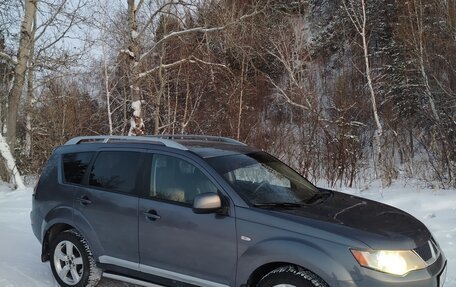 Mitsubishi Outlander III рестайлинг 3, 2008 год, 1 200 000 рублей, 23 фотография