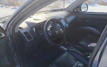 Mitsubishi Outlander III рестайлинг 3, 2008 год, 1 200 000 рублей, 29 фотография