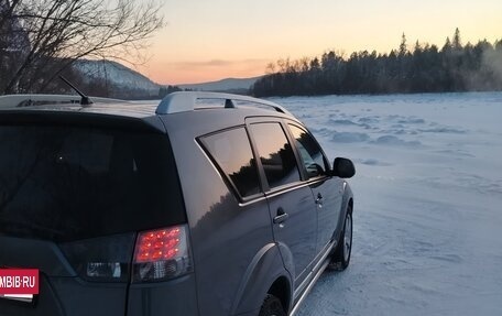 Mitsubishi Outlander III рестайлинг 3, 2008 год, 1 200 000 рублей, 30 фотография