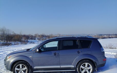 Mitsubishi Outlander III рестайлинг 3, 2008 год, 1 200 000 рублей, 40 фотография