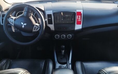 Mitsubishi Outlander III рестайлинг 3, 2008 год, 1 200 000 рублей, 34 фотография