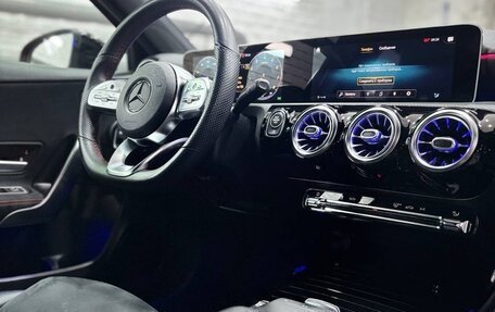 Mercedes-Benz A-Класс, 2019 год, 2 590 000 рублей, 9 фотография