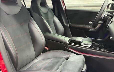 Mercedes-Benz A-Класс, 2019 год, 2 590 000 рублей, 11 фотография