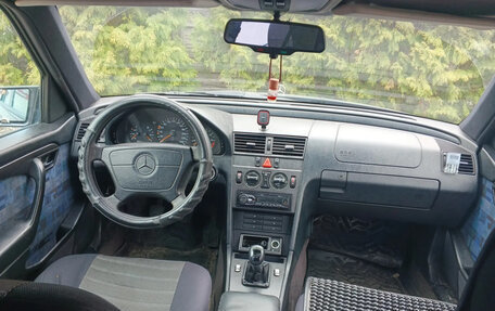 Mercedes-Benz C-Класс, 1996 год, 170 000 рублей, 4 фотография