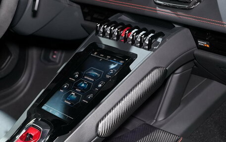 Lamborghini Huracán, 2021 год, 21 999 000 рублей, 27 фотография