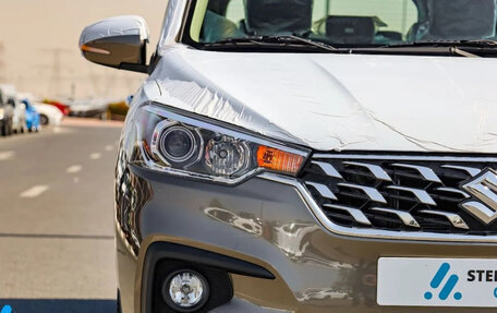 Suzuki Ertiga II, 2026 год, 2 400 000 рублей, 3 фотография