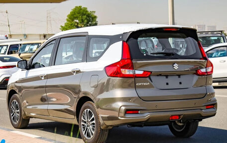 Suzuki Ertiga II, 2026 год, 2 400 000 рублей, 10 фотография