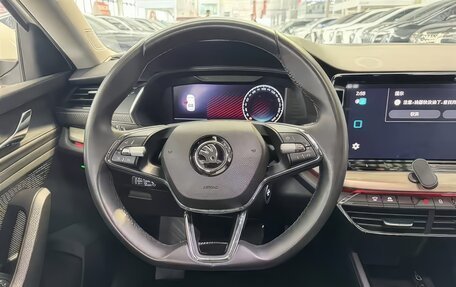 Skoda Octavia IV, 2022 год, 2 200 000 рублей, 6 фотография