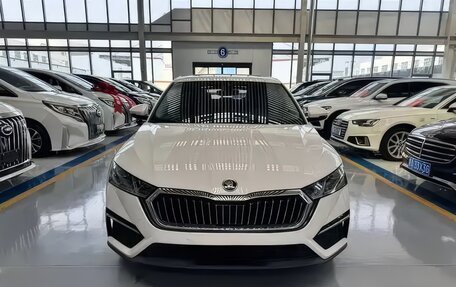 Skoda Octavia IV, 2022 год, 2 200 000 рублей, 3 фотография