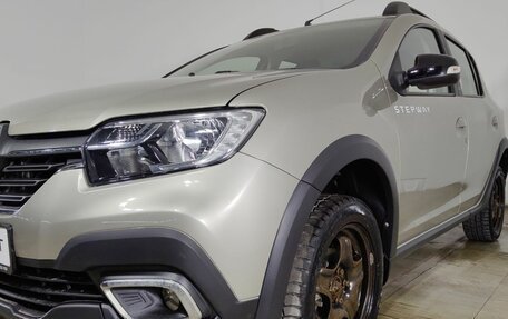 Renault Sandero II рестайлинг, 2019 год, 1 245 000 рублей, 20 фотография